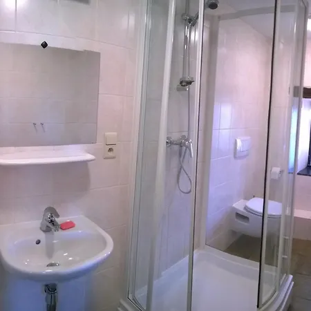 Benb Lerandonneur Bed & Breakfast Hockai
